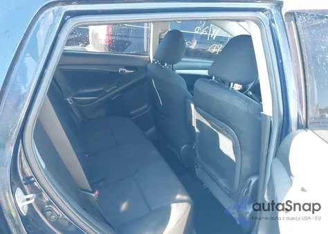 2009 Toyota Matrix S z USA, uszkodzony, nr VIN 2T1KE40E39C004592